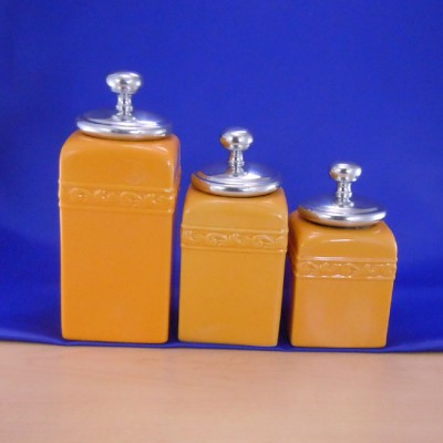 60001YL-PKNOB-SIL-CERAMIC CANISTER SET YELLOW W/ PLAIN KNOB SILVER LIDS